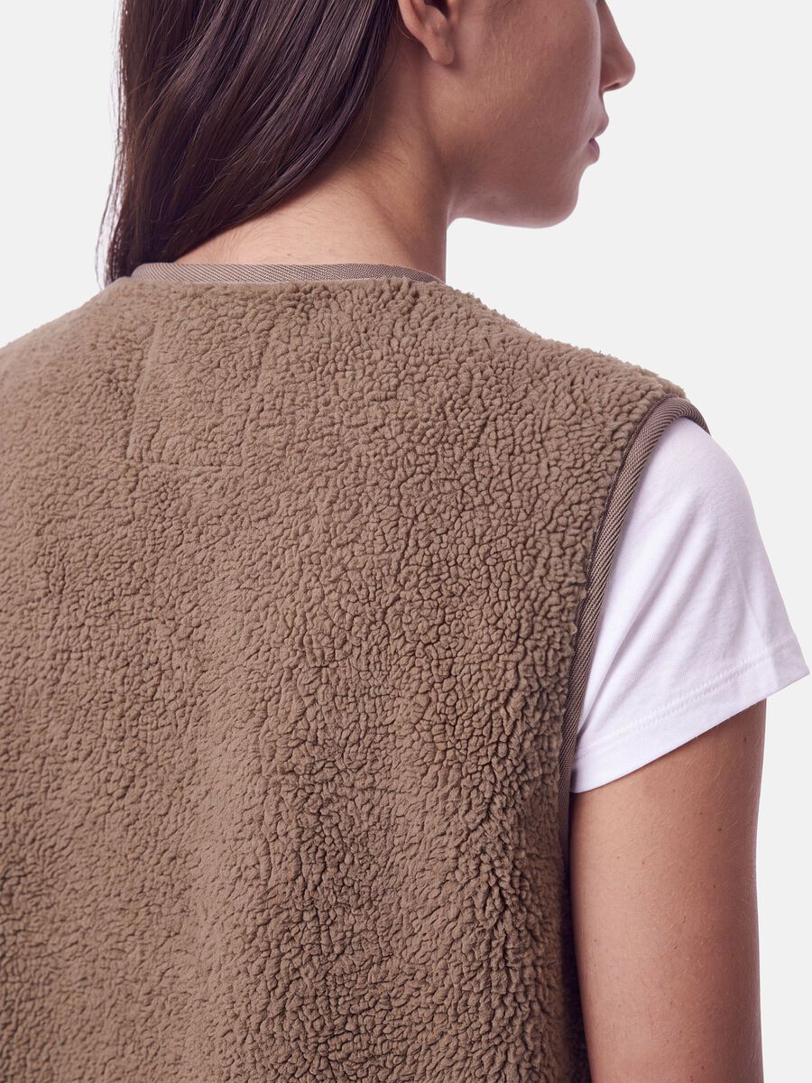 Carousel image 4 PCANASTACIA TEDDY VEST, Greige