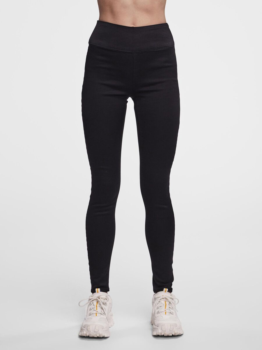 skinny pants black