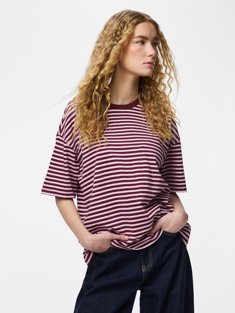 Product carousel image - PCSADIE 2/4 T-SHIRT, Tawny Port | 1
