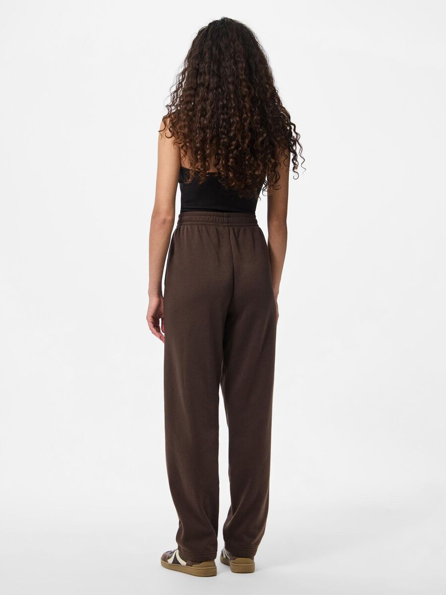 Pieces PCCHILLI STRAIGHT SWEATPANTS, Hot Fudge, highres - 17156301_HotFudge_004.jpg