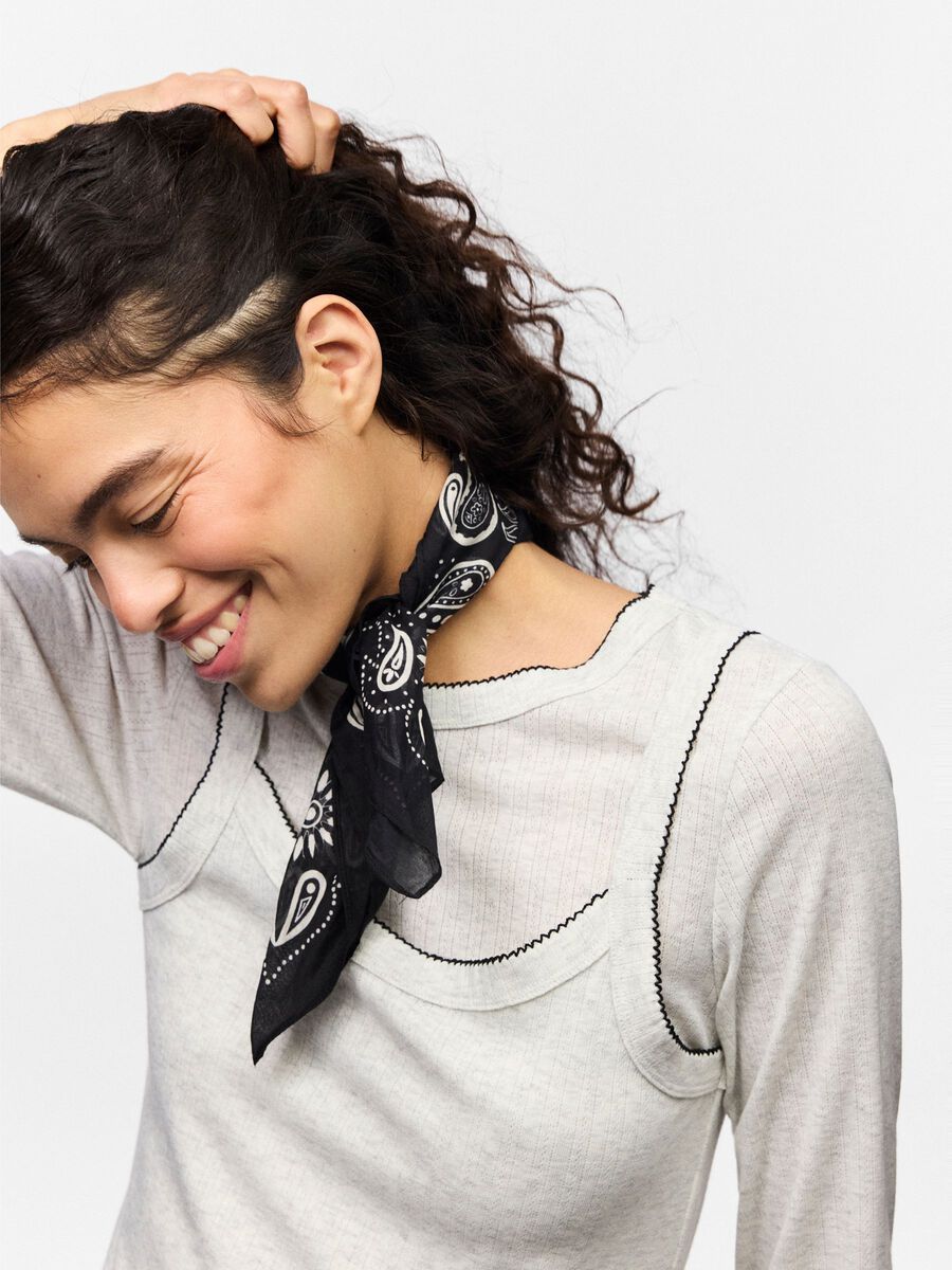 Product carousel image 2 PCKAMILLA SQUARE SCARF, Black