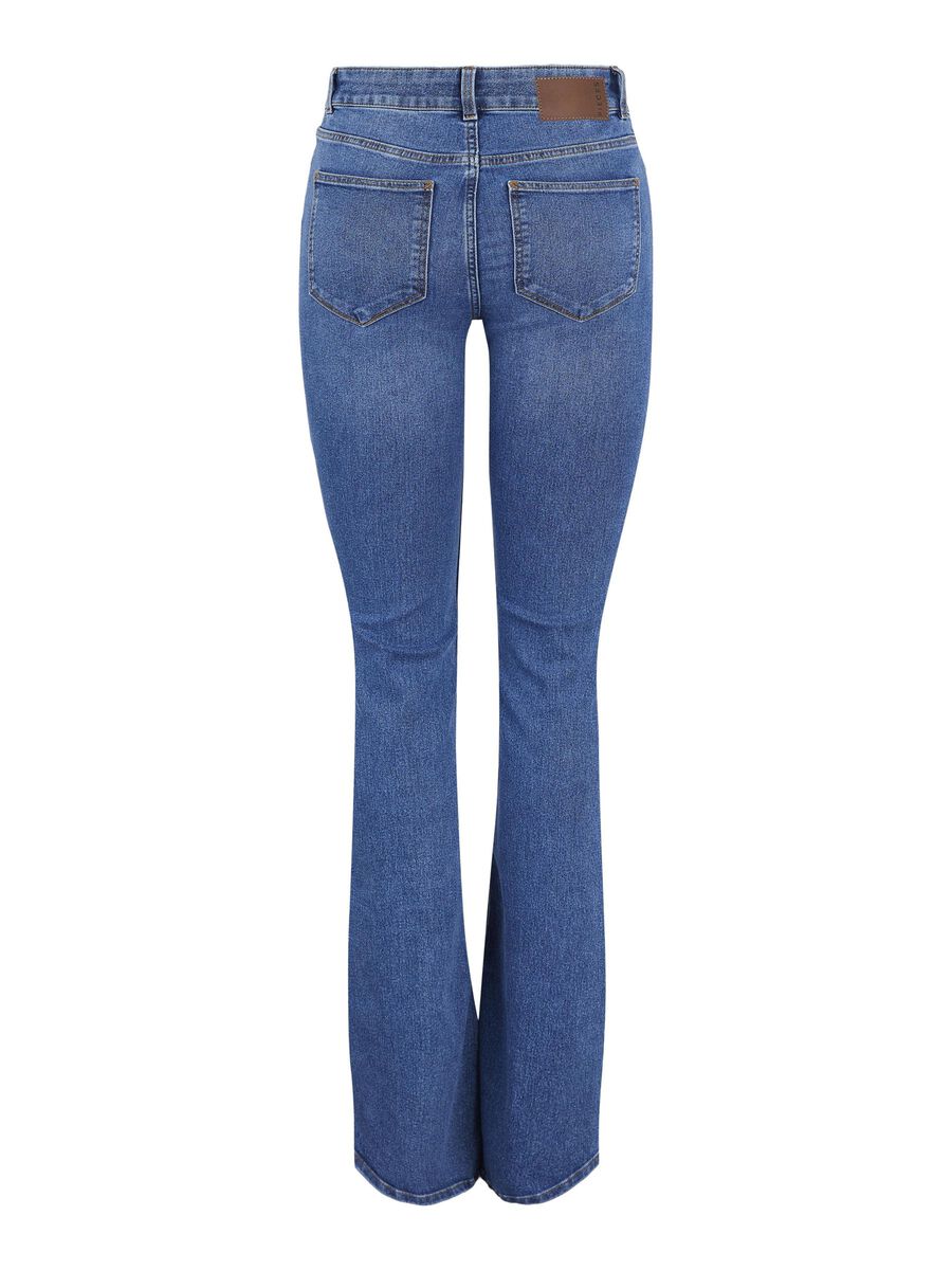 Pieces MID WAIST FLARED JEANS, Medium Blue Denim, highres - 17111066_MediumBlueDenim_002.jpg