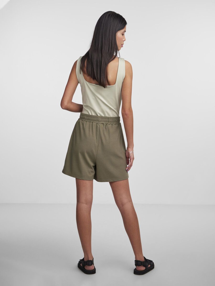 Pieces SHORTS, Deep Lichen Green, highres - 17132908_DeepLichenGreen_004.jpg