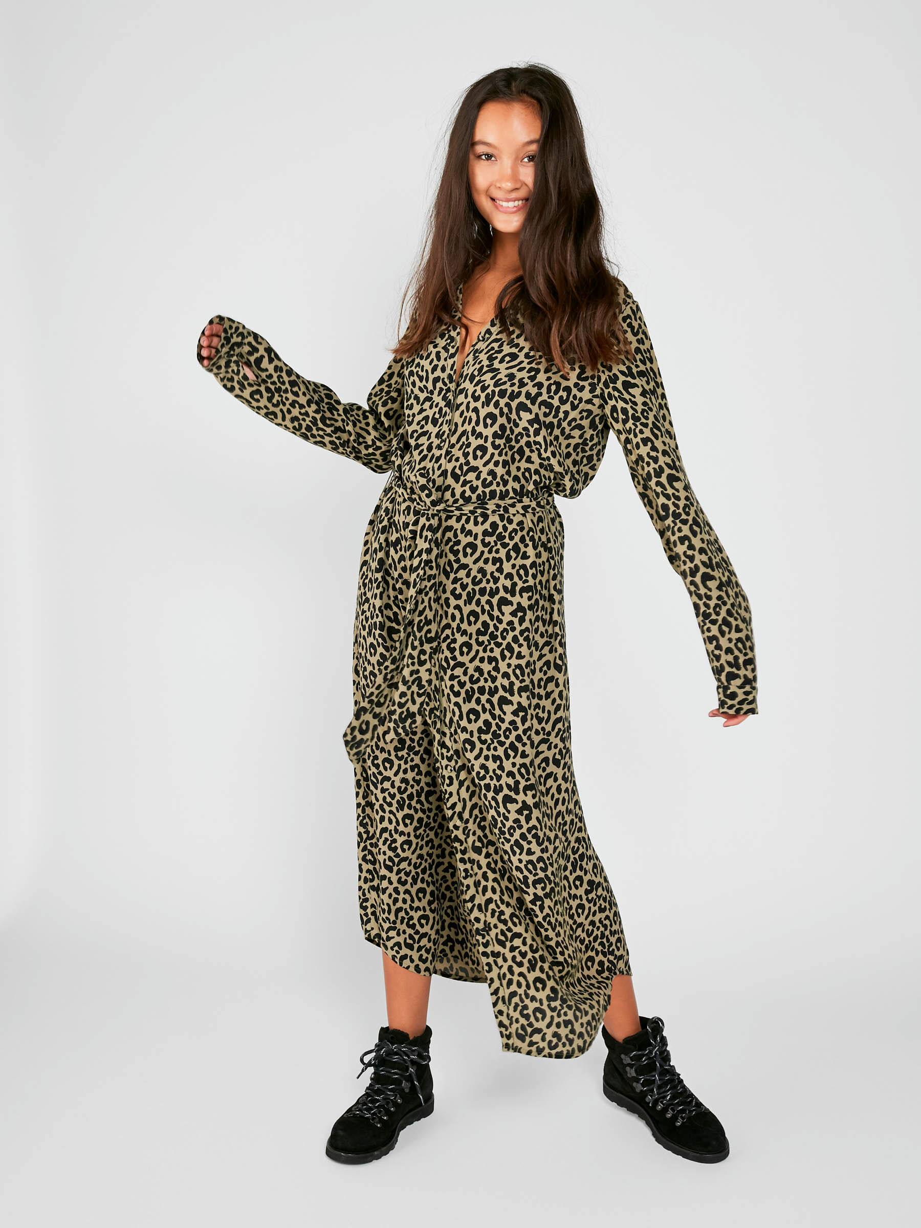 LONG LEOPARD PRINTED DRESS