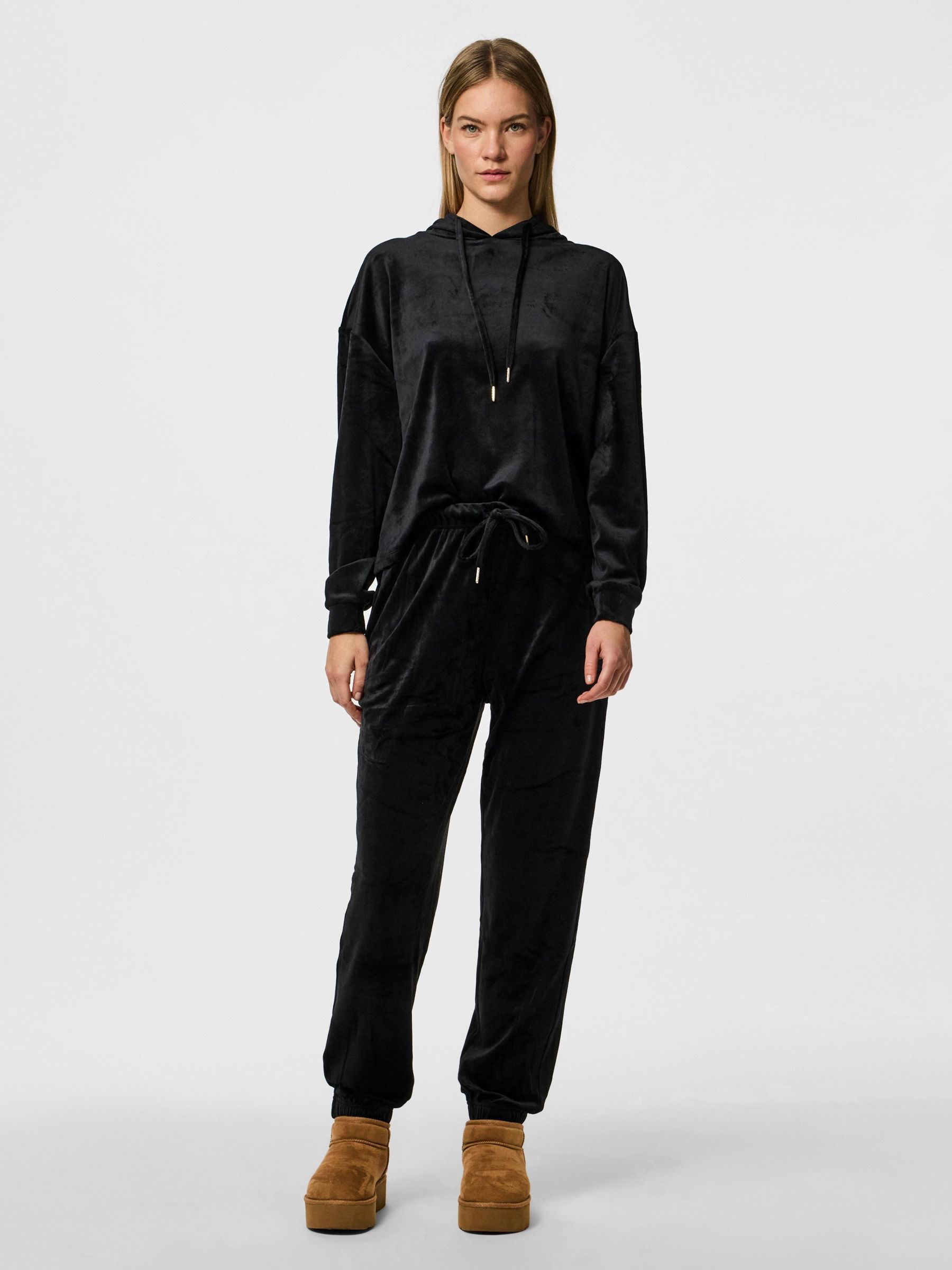 Black velvet sweatpants best sale