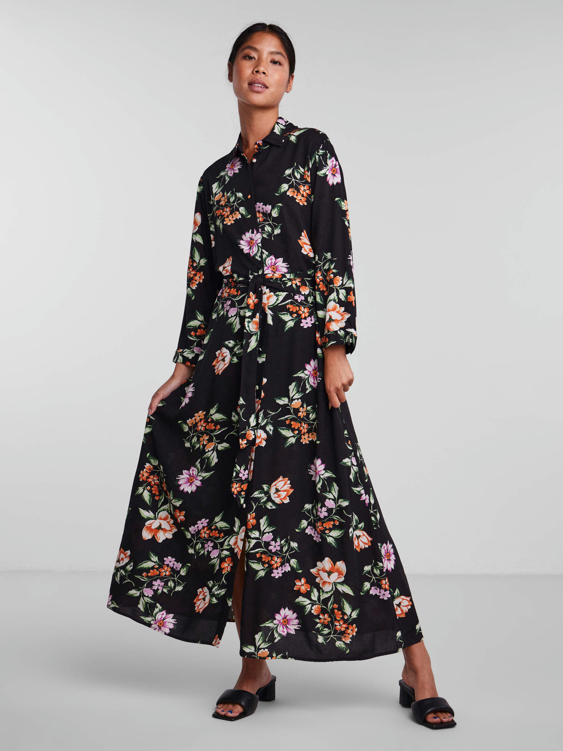 Midi dresses for women | Shop your trendy midi dresses at the 
