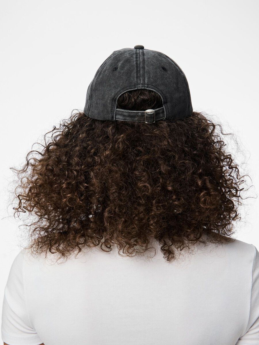 Pieces PCLIHILDA CASQUETTE, Dark Grey Denim, highres - 17156273_DarkGreyDenim_1169643_004.jpg