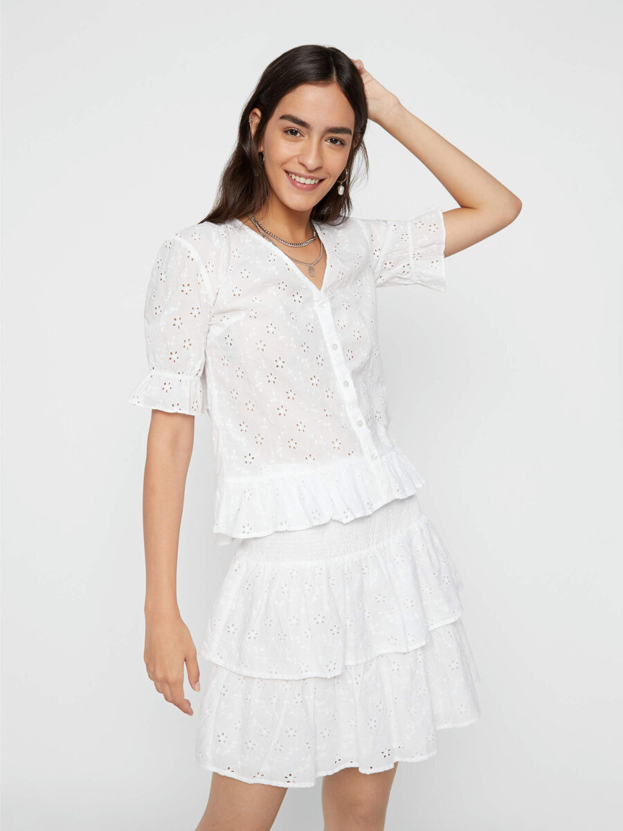 Pieces BROIDERY ANGLAISE BLOUSE, Bright White, highres - 17103249_BrightWhite_003.jpg
