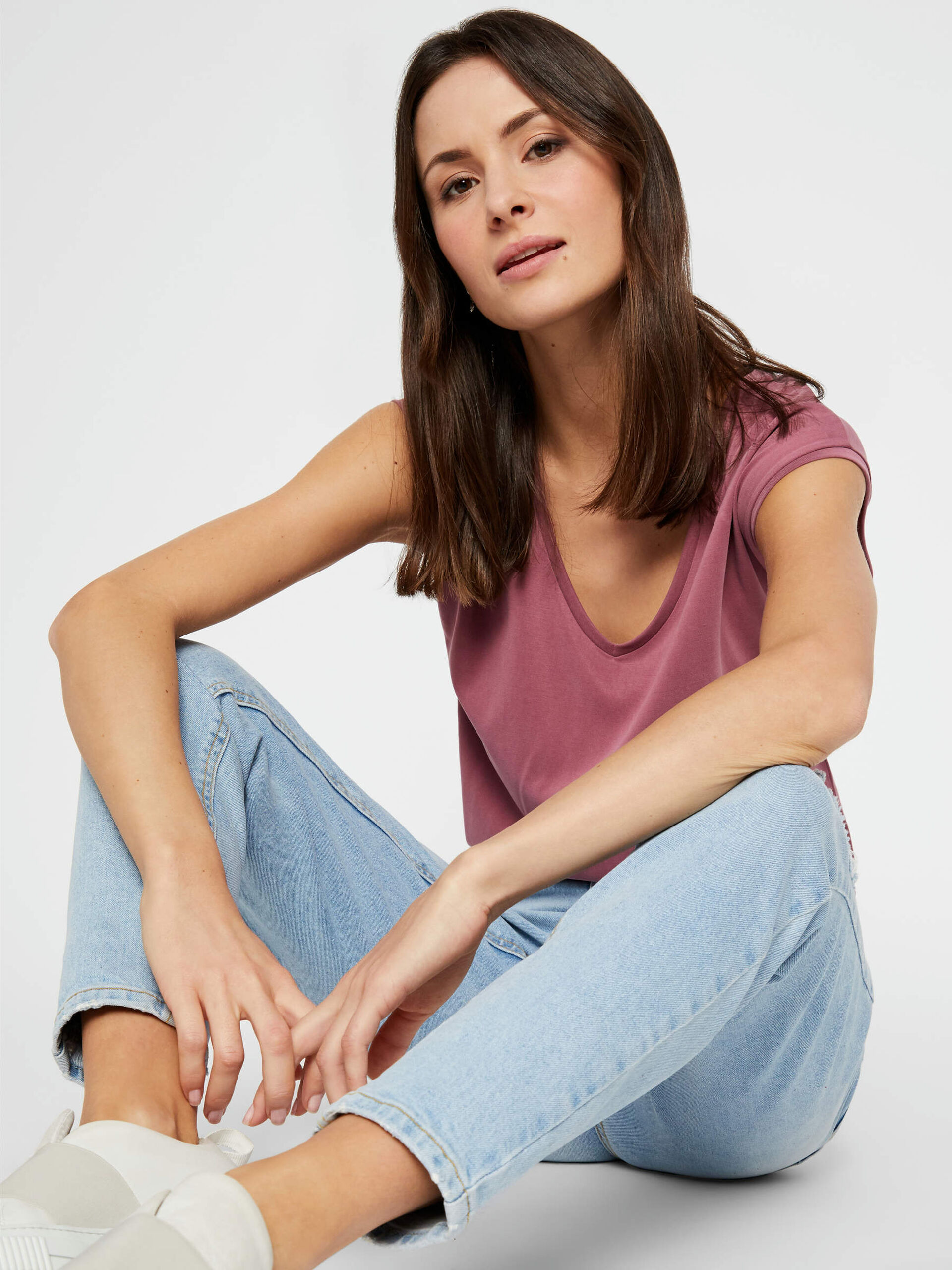 Carousel image - PCLEAH HW JEAN MOM, Light Blue Denim | 7