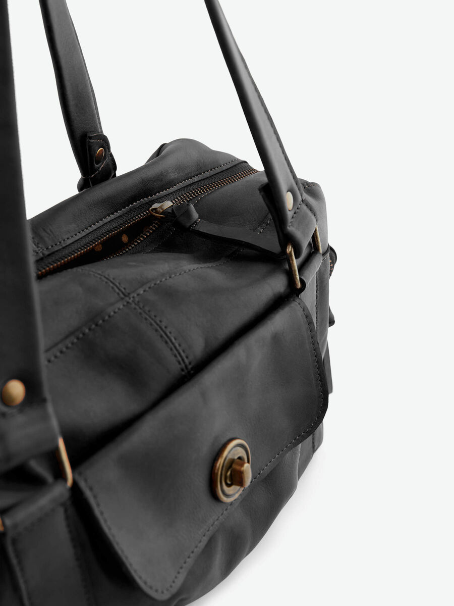 Pieces SMALL LEATHER BAG, Black, highres - 17055351_Black_005.jpg