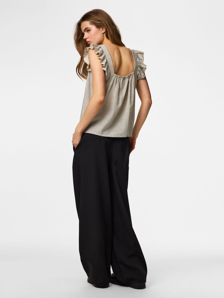 Product carousel image - PCPIA LINEN BLEND SLEEVELESS TOP, Birch | 2