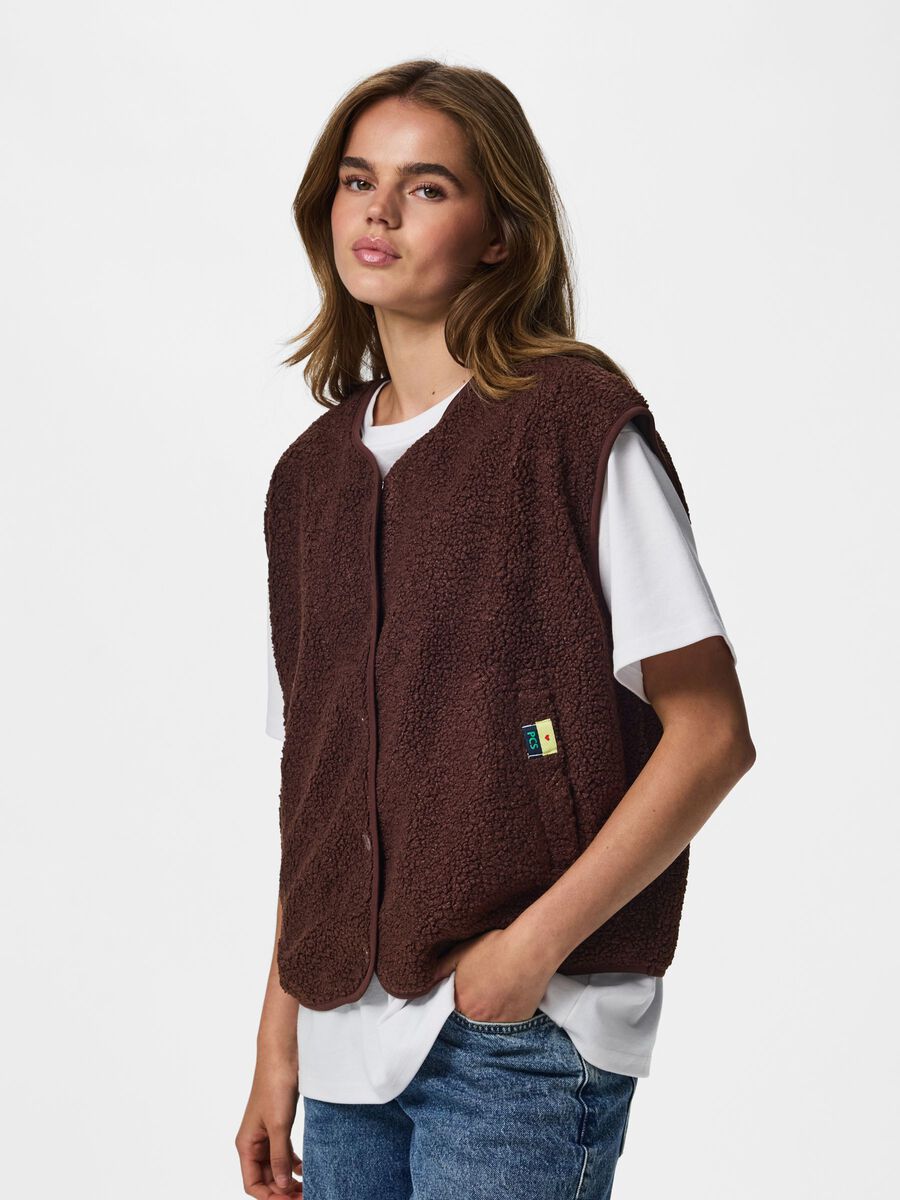 Product carousel image 1 PCKATTY TEDDY VEST, Chicory Coffee