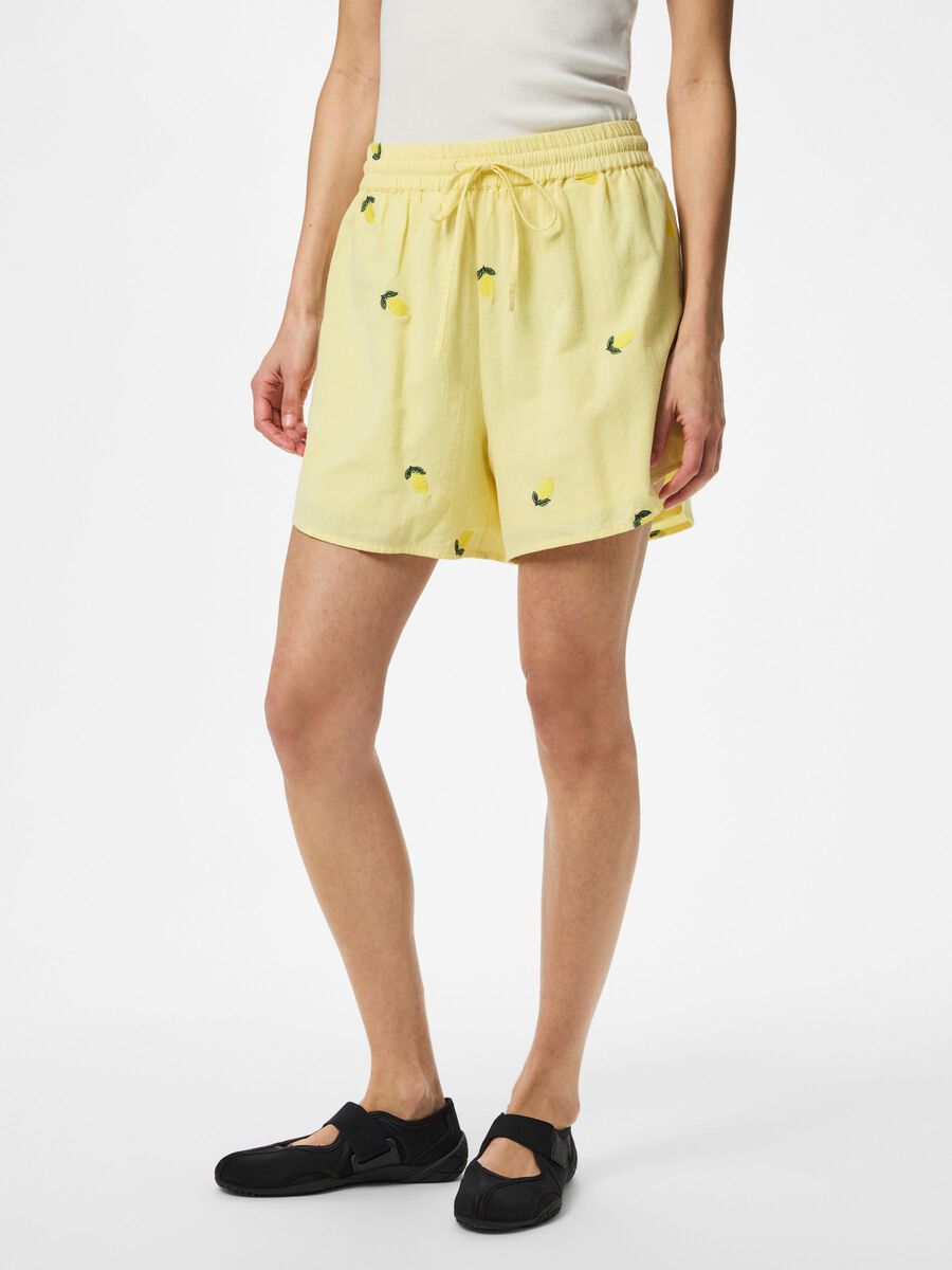 Product carousel image - PCSELENA SHORTS, Pale Banana | 1