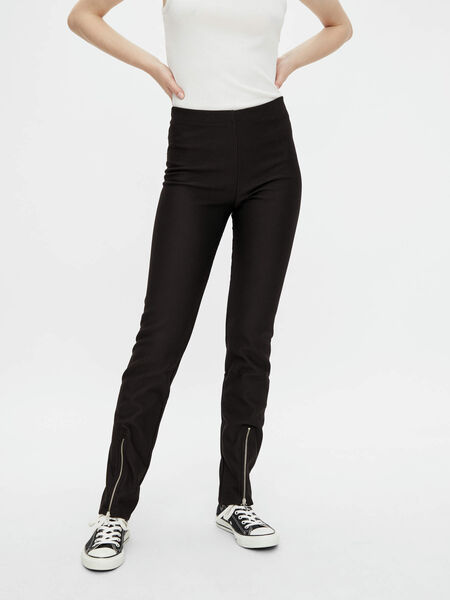 W Tryvann Bib Trouser Dk. Grey (1054) main image 1