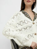 Pieces BIO-BAUMWOLLE STRICKJACKE, Cloud Dancer, highres - 17117021_CloudDancer_006.jpg