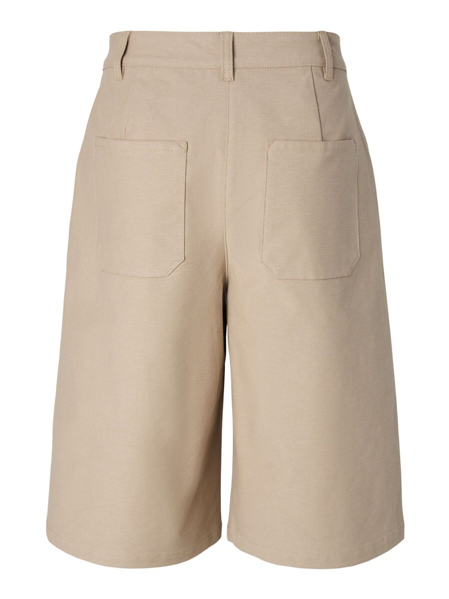Product carousel image - PCRIKKE HW BERMUDA SHORT, Trench Coat | 2