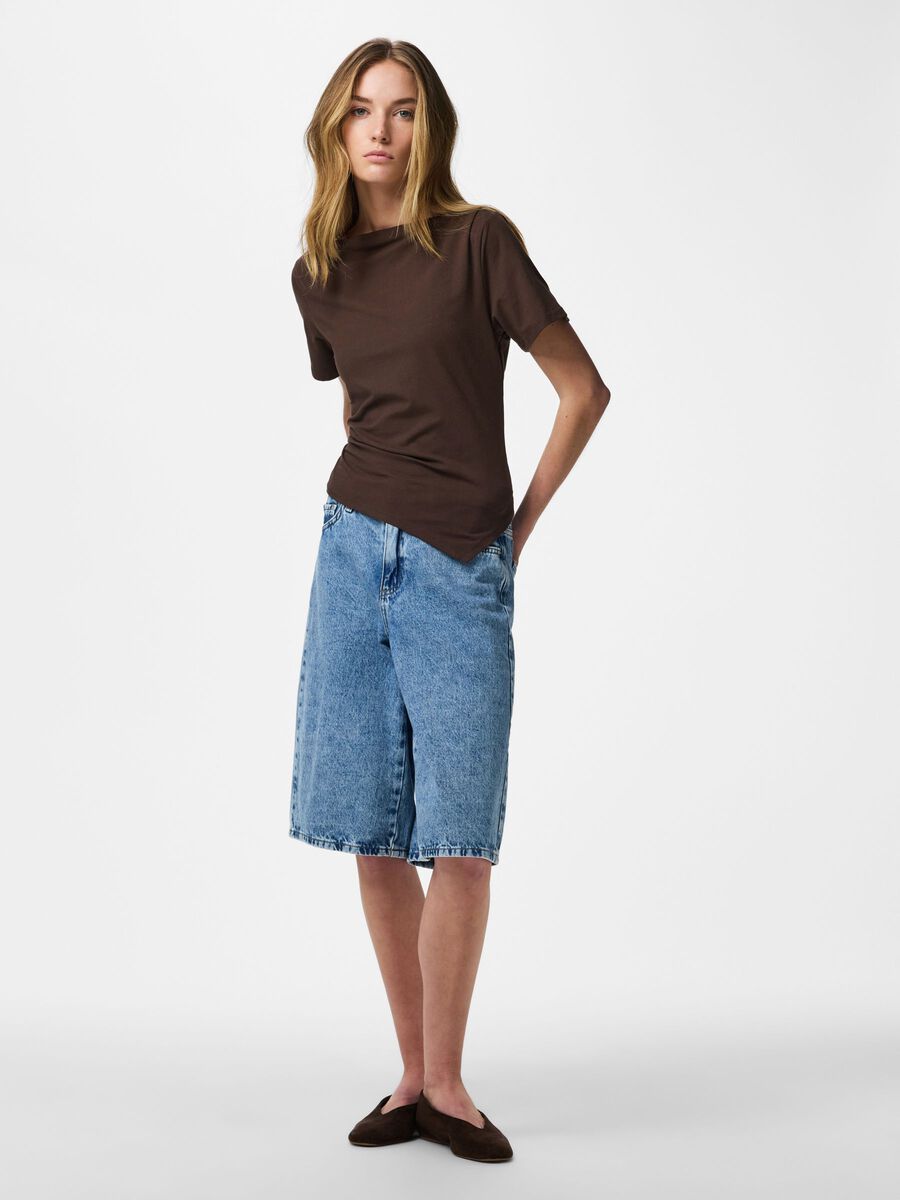 Product carousel image - PCSIRENE DRAPY T-SHIRT, Hot Fudge | 1