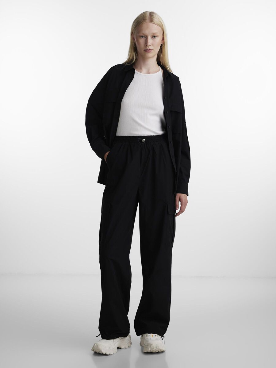 Pieces PCDRE CARGO TROUSERS, Black, highres - 17141457_Black_005.jpg