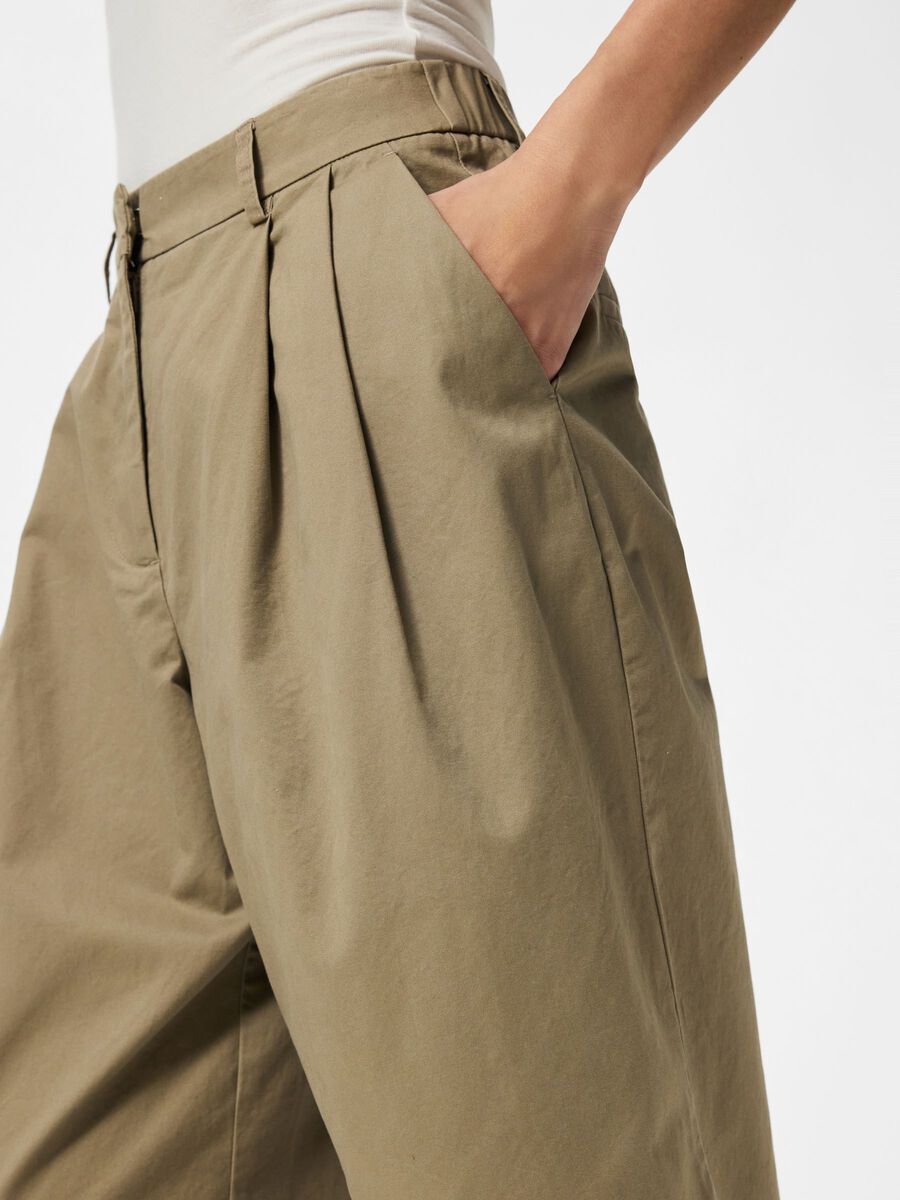Carousel image - PCPAM HW BERMUDA  SHORTS, Greige | 4