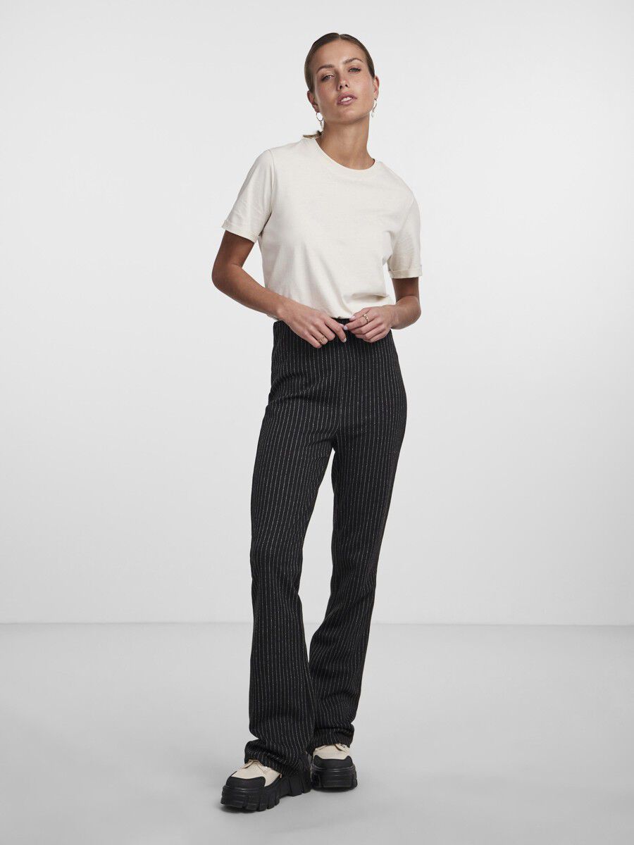 Pantaloni svasati best sale