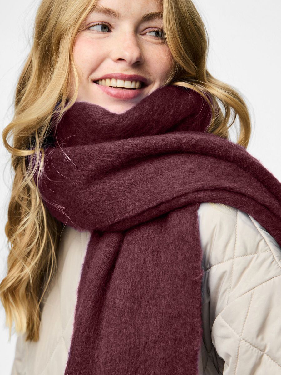 Product carousel image - PCNIKITA  SCARF, Tawny Port | 2