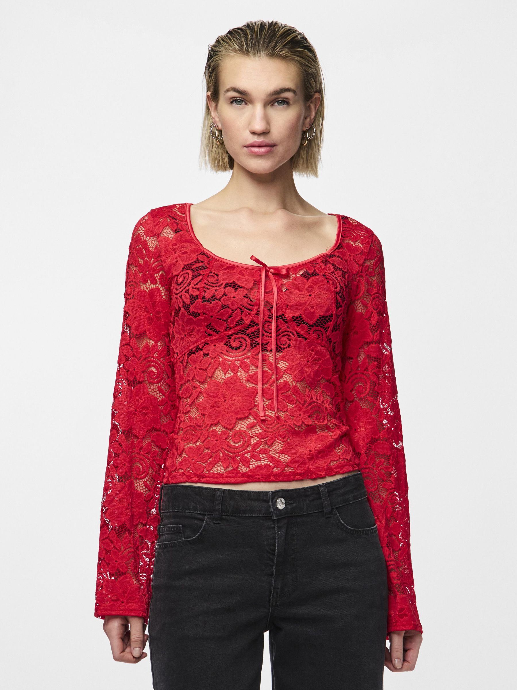 Rood topje met kant top