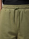 Pieces HIGH-WAIST SWEATSHORT, Deep Lichen Green, highres - 17118868_DeepLichenGreen_006.jpg