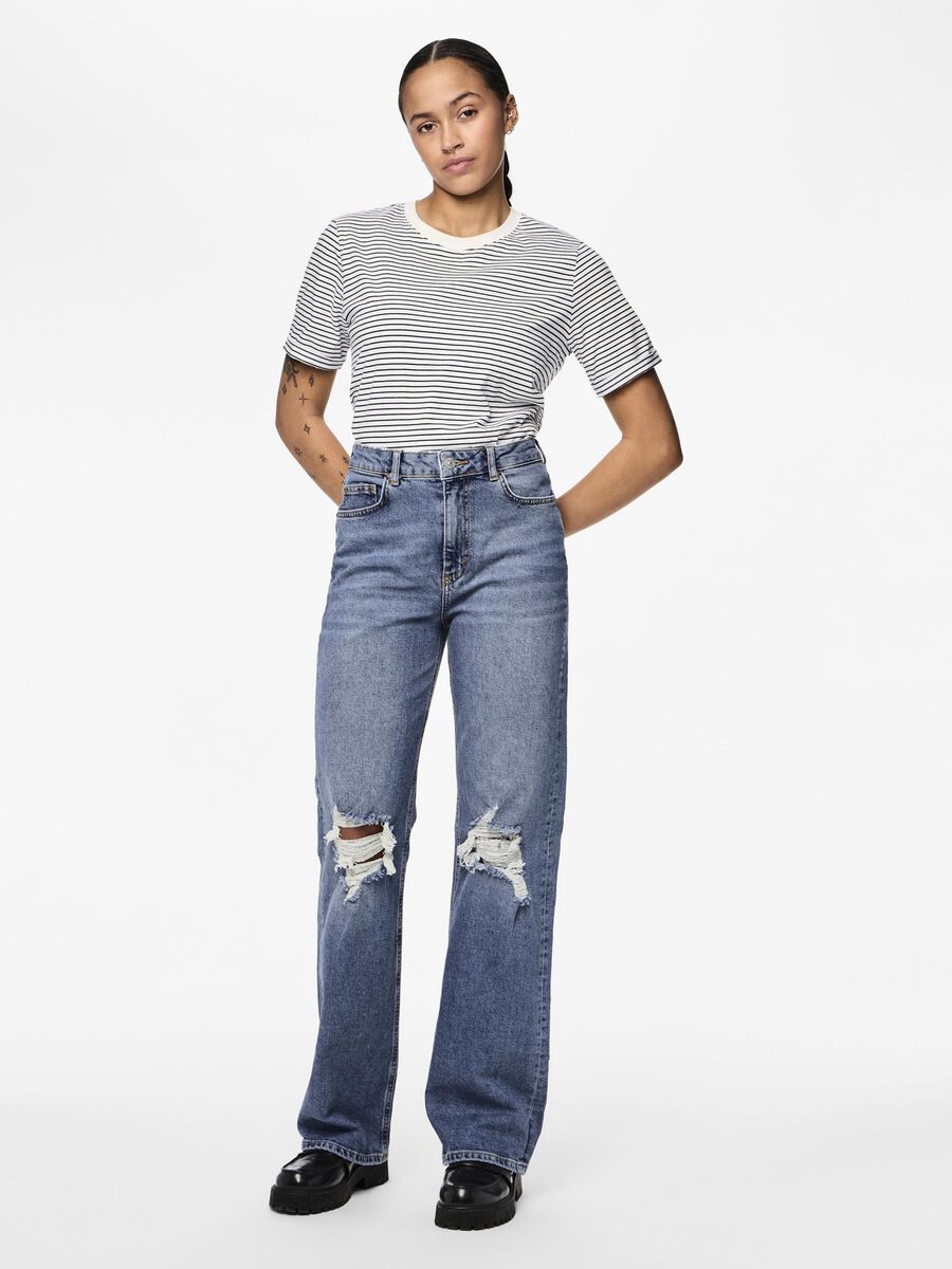 Pieces PCHOLLY HW JEANS MIT WEITEM BEIN, Medium Blue Denim, highres - 17130458_MediumBlueDenim_005.jpg