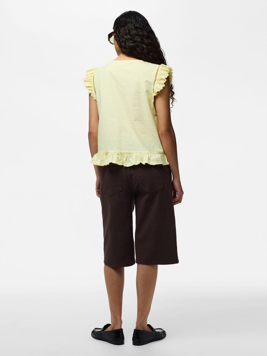 Product carousel image - PCGOLDIE MOUWLOZE TOP, French Vanilla | 2