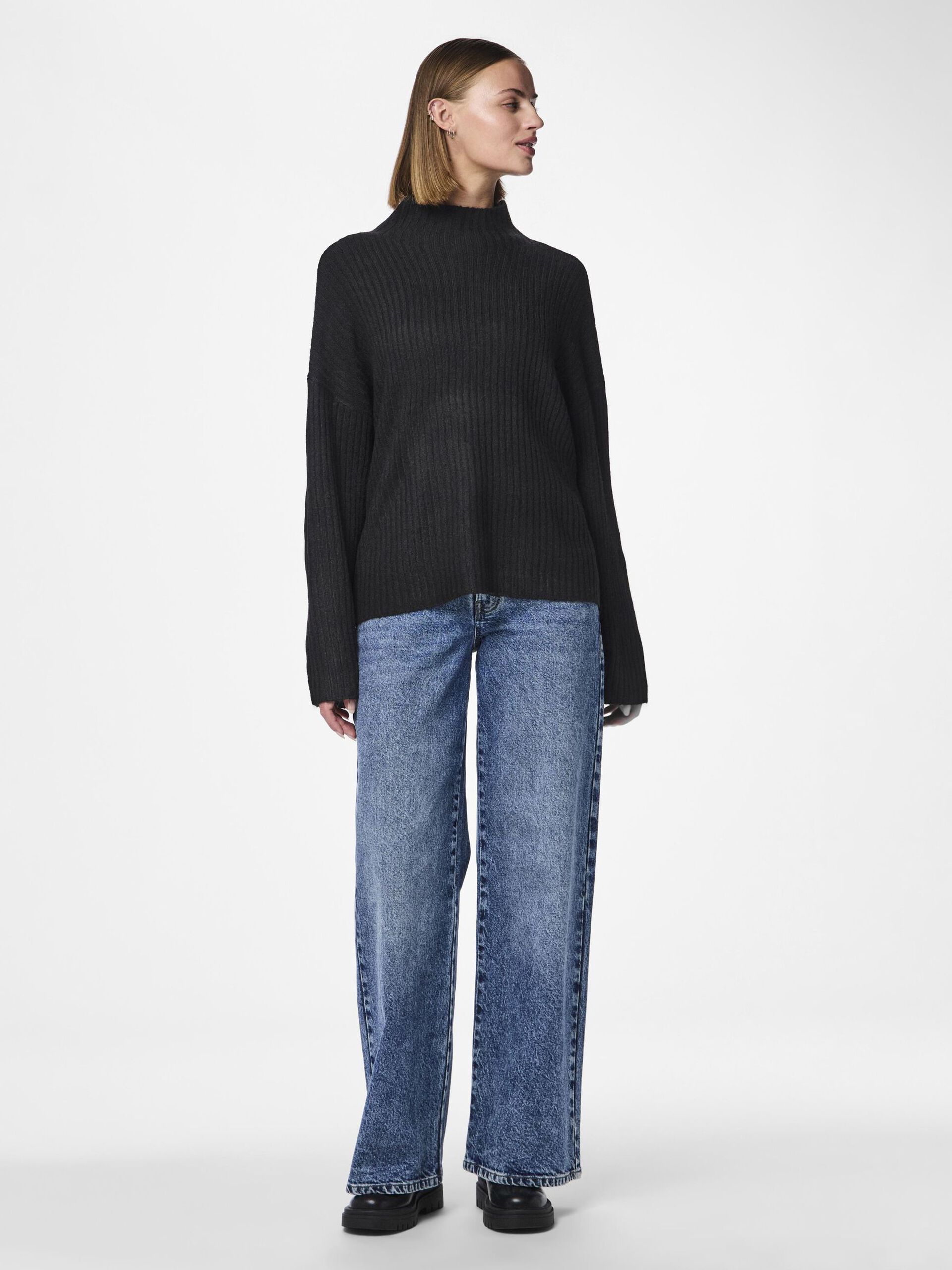 Carousel image - PCTULLE PULLOVER MIT HOHEM KRAGEN, Black | 3