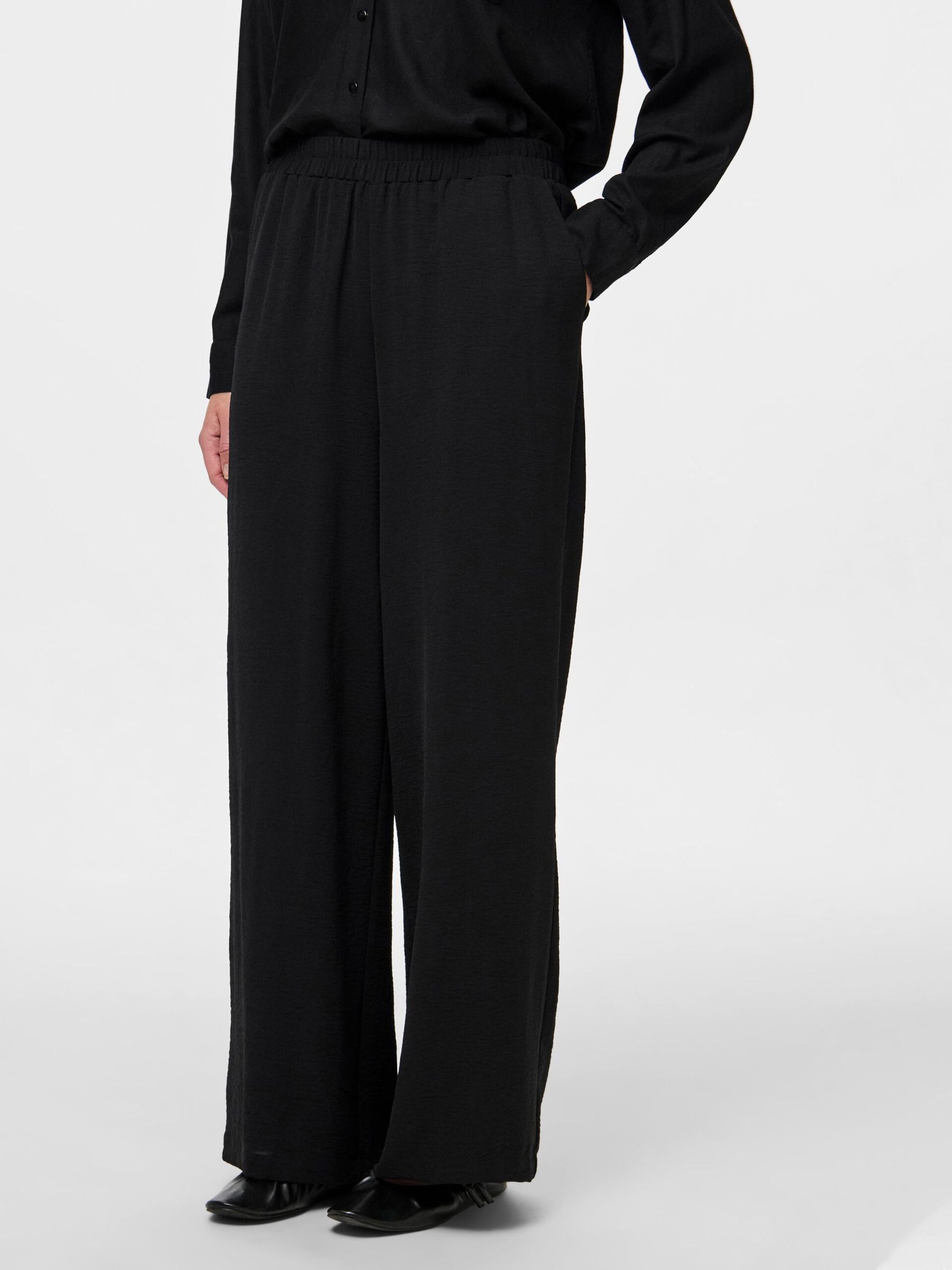 Carousel image - PCTIFFANY TROUSERS, Black | 3