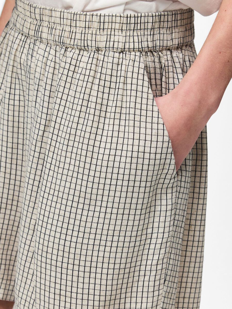 Carousel image - PCPIA LINEN BLEND SHORTS, Birch | 4