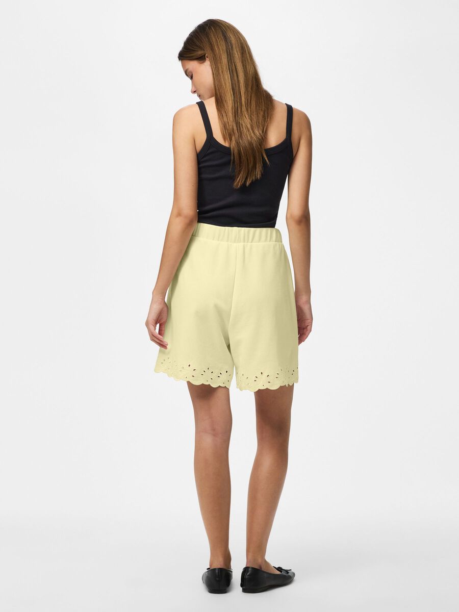 Product carousel image - PCCHILLI SOMMER HW BRODERI SHORTS, French Vanilla | 2