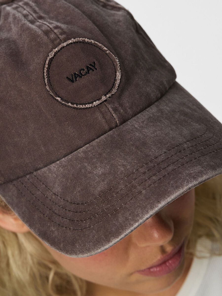 Product carousel image - PCPELINA CAP, Chicory Coffee | 2
