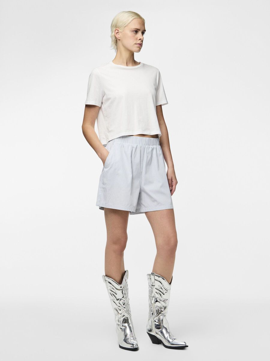 Pieces PCHOLLY SHORTS, Faded Denim, highres - 17154042_FadedDenim_1154889_005.jpg