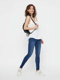 Pieces LOOSE FIT TOP SANS MANCHES, Bright White, highres - 17078843_BrightWhite_005.jpg