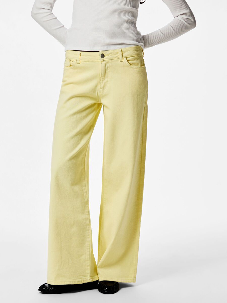 Product carousel image - PCSELMA LW WIDE FIT JEANS, French Vanilla | 1