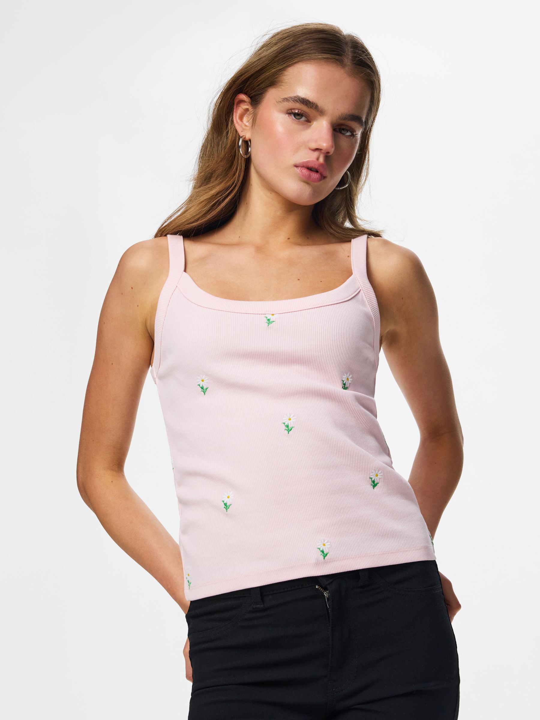 Women's Tank tops | Shop online | PIECES®