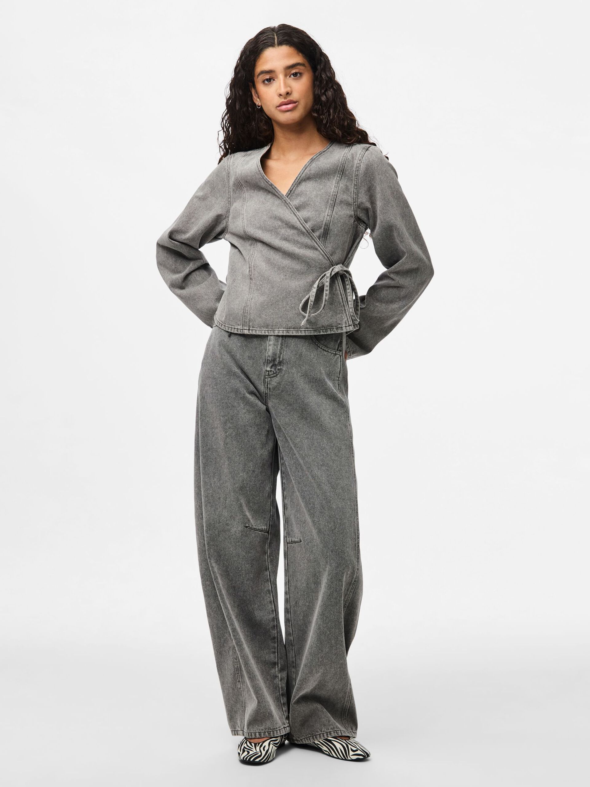 Carousel image - PCFENNA DENIM WRAP BLOUSE, Grey Denim | 5