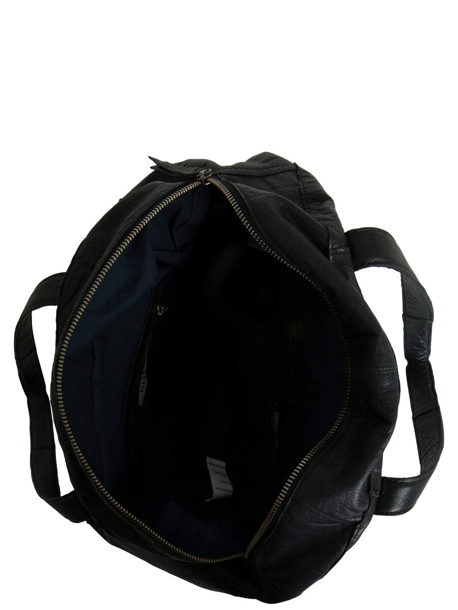 Pieces LEATHER SHOULDER BAG, Black, highres - 17083110_Black_005.jpg