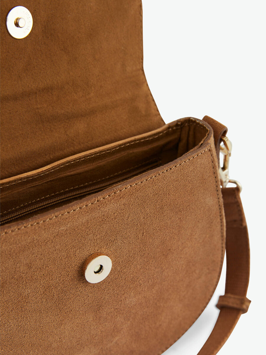 Pieces SUEDE SADDLE CROSSBODY BAG, Toasted Coconut, highres - 17104506_ToastedCoconut_005.jpg