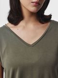 Product image thumbnail - PCKAMALA V-NECK T-SHIRT, Grape Leaf | 4