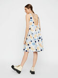 Pieces PRINTED SLEEVELESS DRESS, Bright White, highres - 17109918_BrightWhite_812608_004.jpg