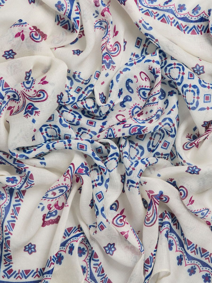 Product carousel image - PCMIRANDI SQUARE  SCARF, Egret | 1