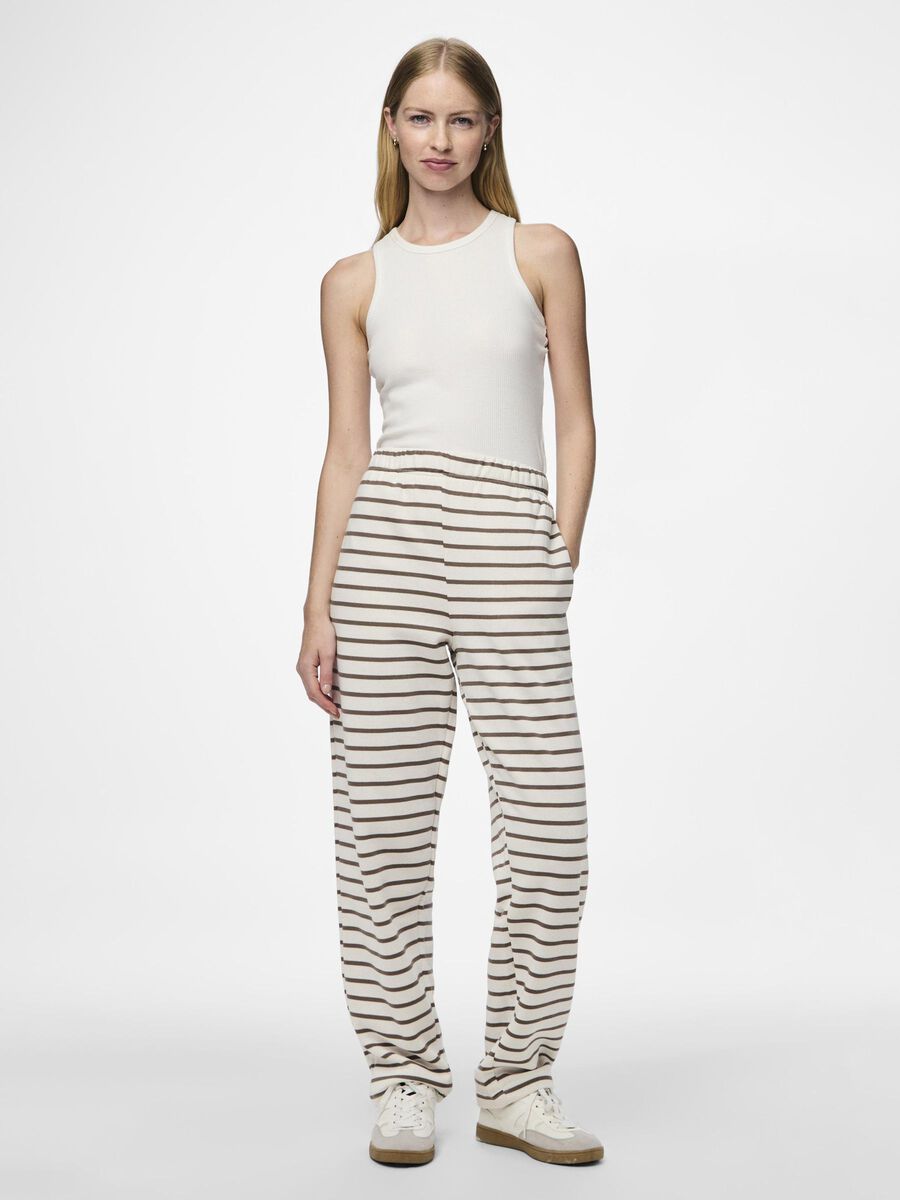 Pieces PCCHILLI HIGH WAISTED TROUSERS, Cloud Dancer, highres - 17156430_CloudDancer_1170389_005.jpg