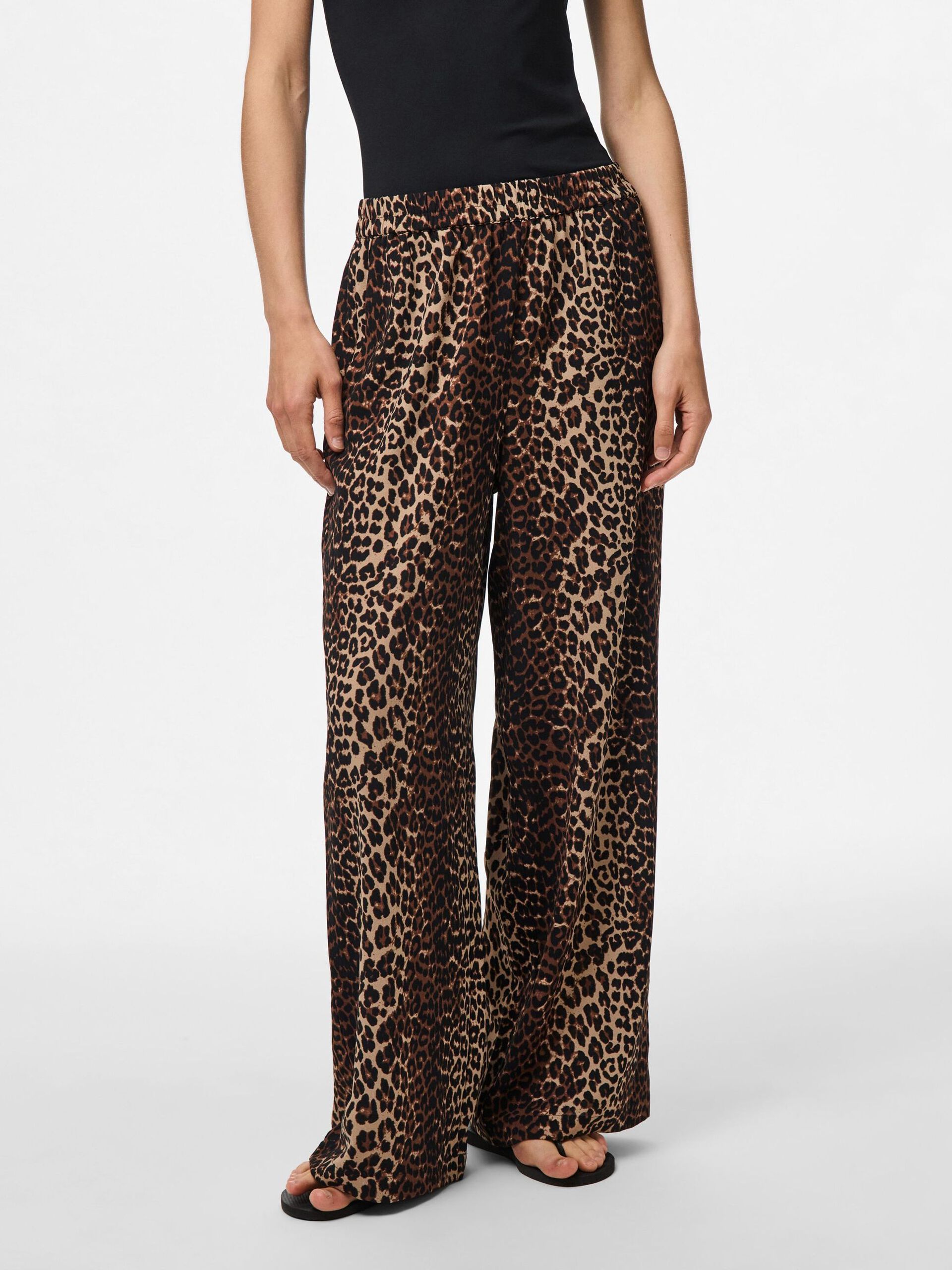 Carousel image - PCTIFFANY TROUSERS, Black | 3