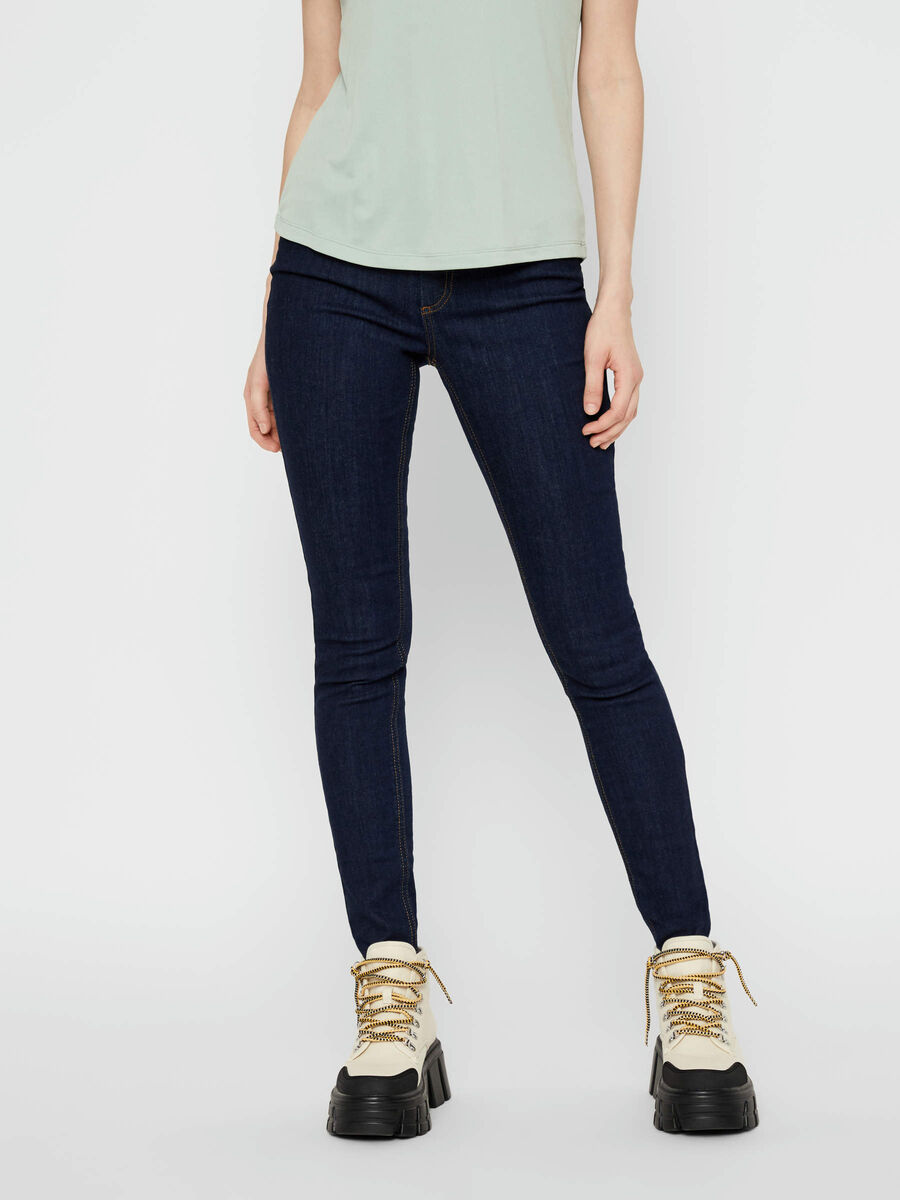 Pieces PCDELLY MW SKINNY JEANS, Dark Blue Denim, highres - 17106136_DarkBlueDenim_003.jpg