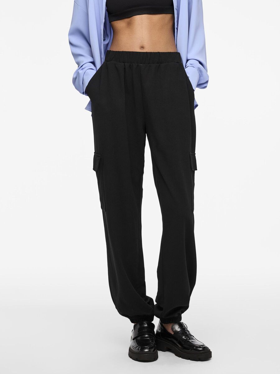 Pieces PCAVELYN CARGO TROUSERS, Black, highres - 17152478_Black_003.jpg