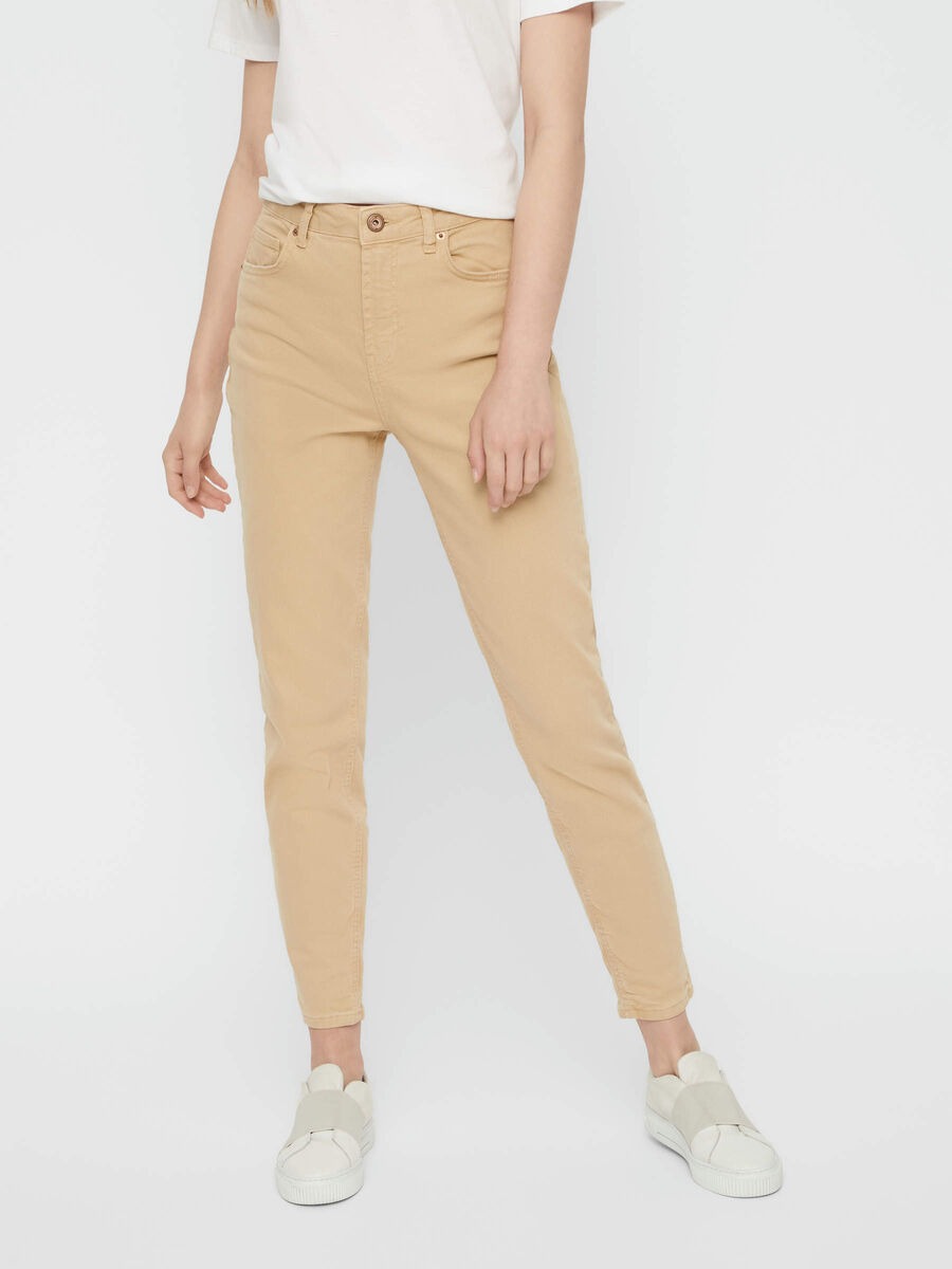Pieces PCLEAH HW MOM JEANS, Warm Sand, highres - 17101783_WarmSand_003.jpg