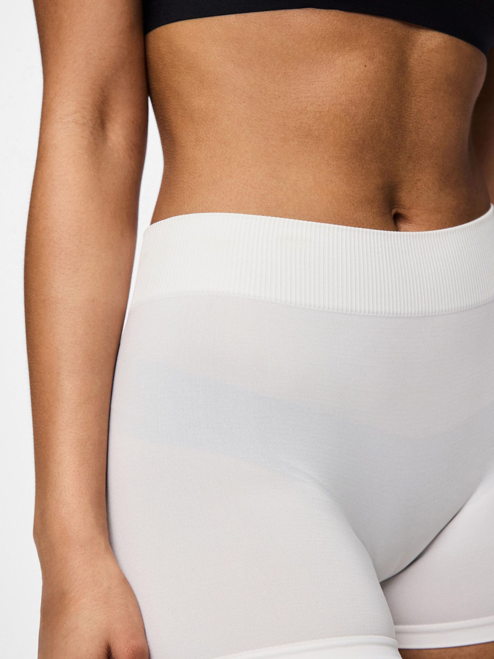 Carousel image - PCLONDON NYLON CYKELSHORTS, Bright White | 4